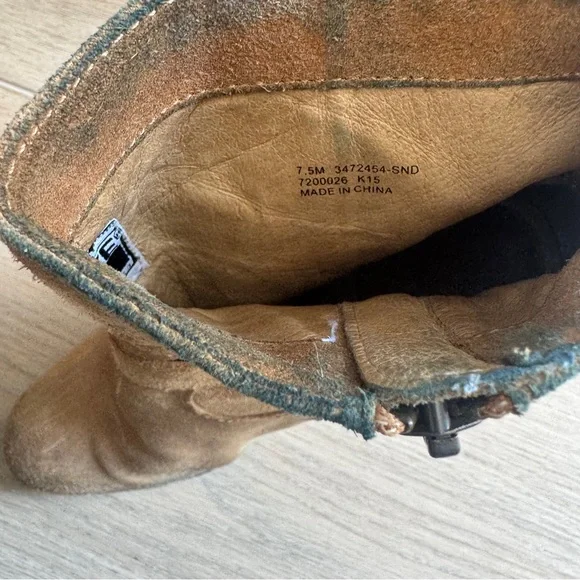 Frye Brown Suede Ankle Heels Size 7.5 - Picture 7 of 7